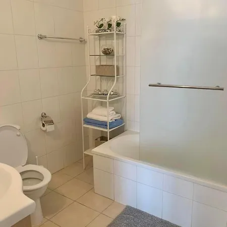 Beautiful 2 Bed Ground Floor With Pool Apartment Paralimni