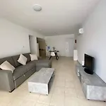 Beautiful 2 Bed Ground Floor With Pool * باراليمني