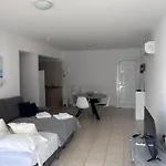 Beautiful 2 Bed Ground Floor With Pool